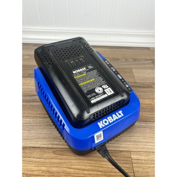 Kobalt 40V MAX Extended Run 5.0Ah Li-Ion Battery KB 540-06 With Charger Tested - Picture 3 of 8